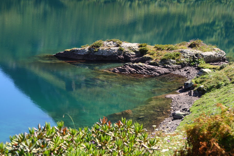 Голубое озеро на Аибге