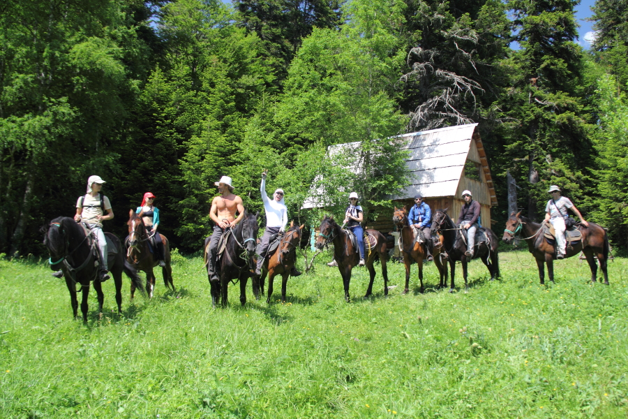 Конные походы на Красной Поляне Конные походы на Красной Поляне